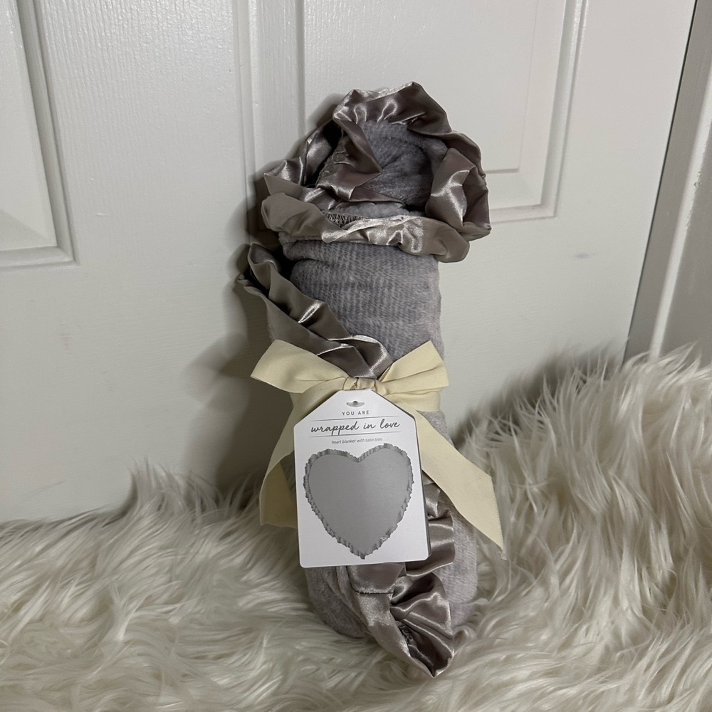 Demdaco Gray and Cream Blanket with Satin Trim